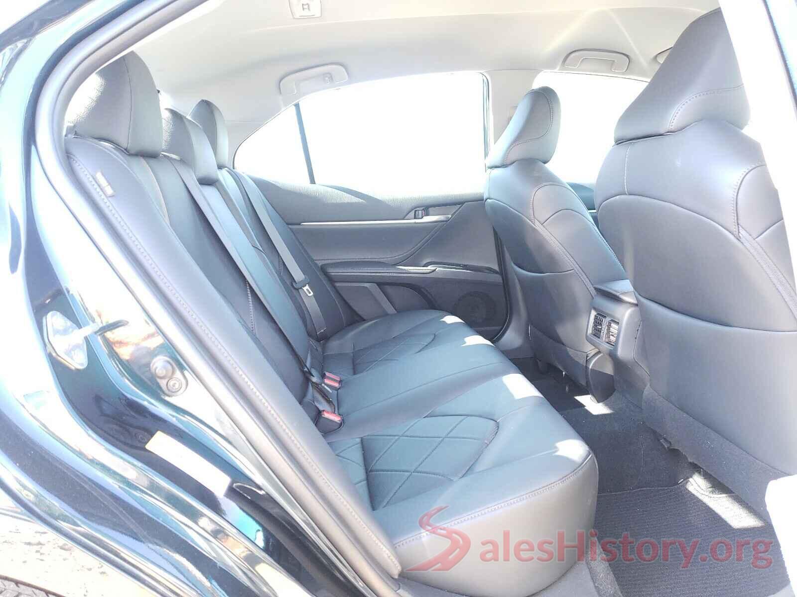 4T1B11HK3JU537663 2018 TOYOTA CAMRY