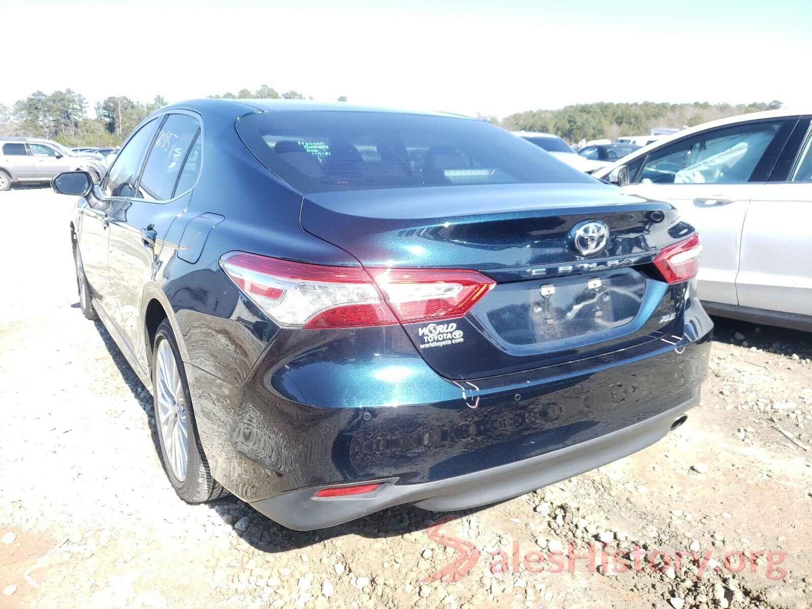 4T1B11HK3JU537663 2018 TOYOTA CAMRY