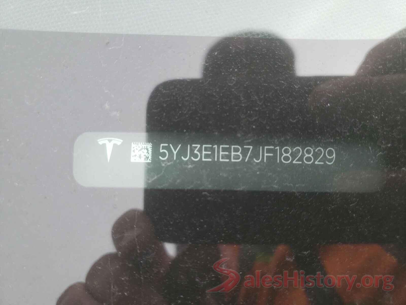 5YJ3E1EB7JF182829 2018 TESLA MODEL 3