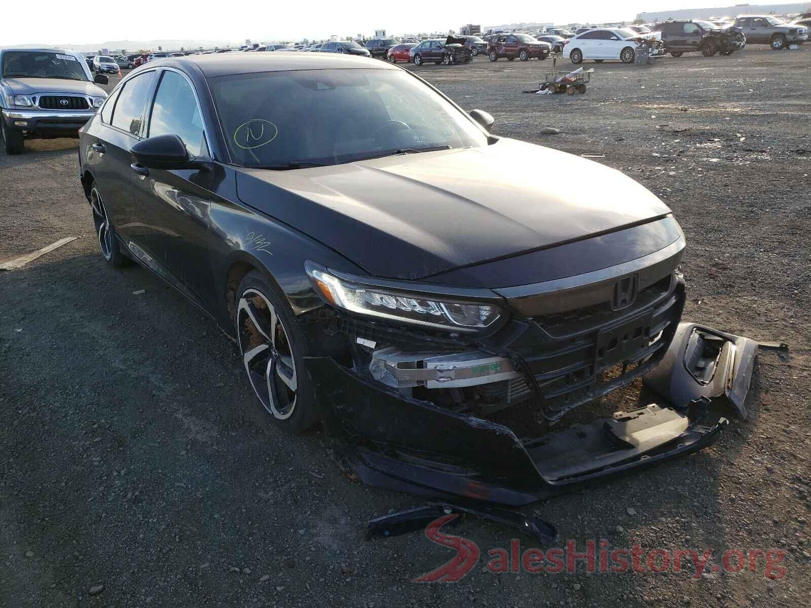 1HGCV1F35JA099062 2018 HONDA ACCORD