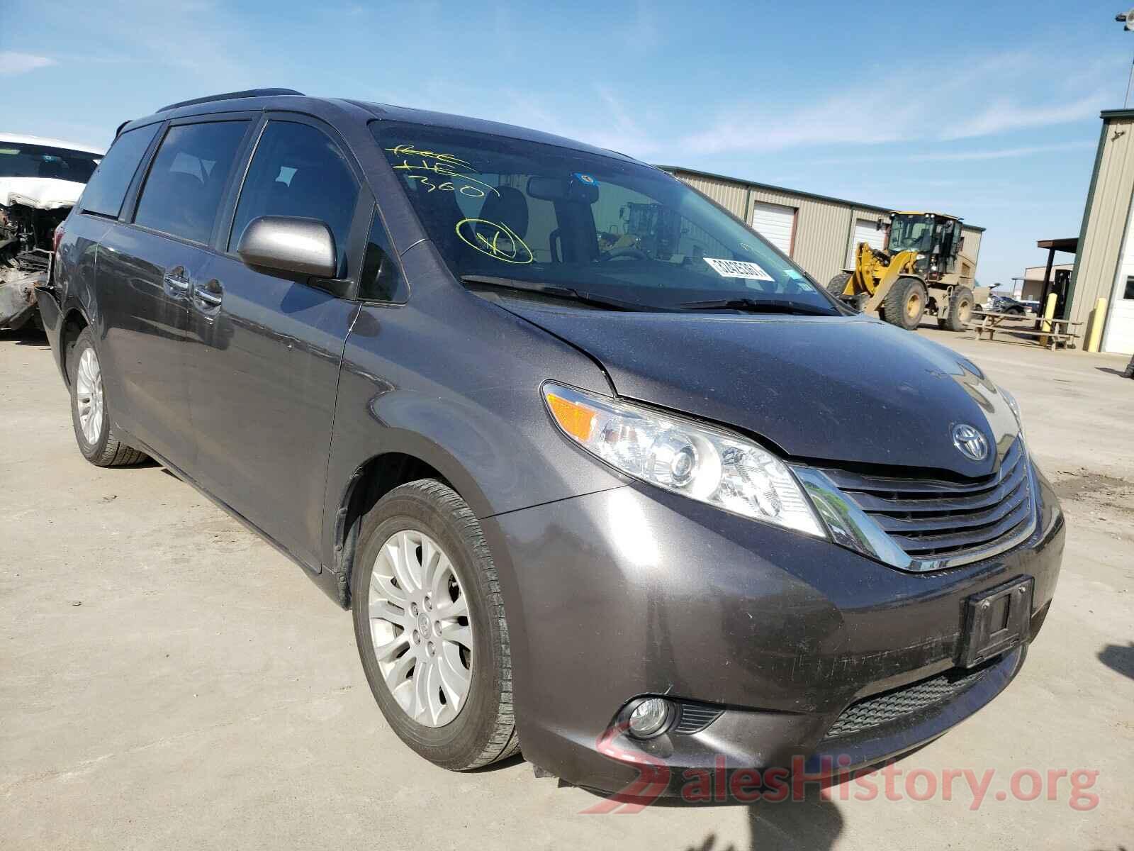 5TDYZ3DC8HS842513 2017 TOYOTA SIENNA