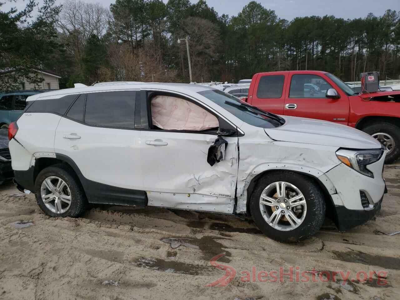 3GKALMEV6JL396841 2018 GMC TERRAIN