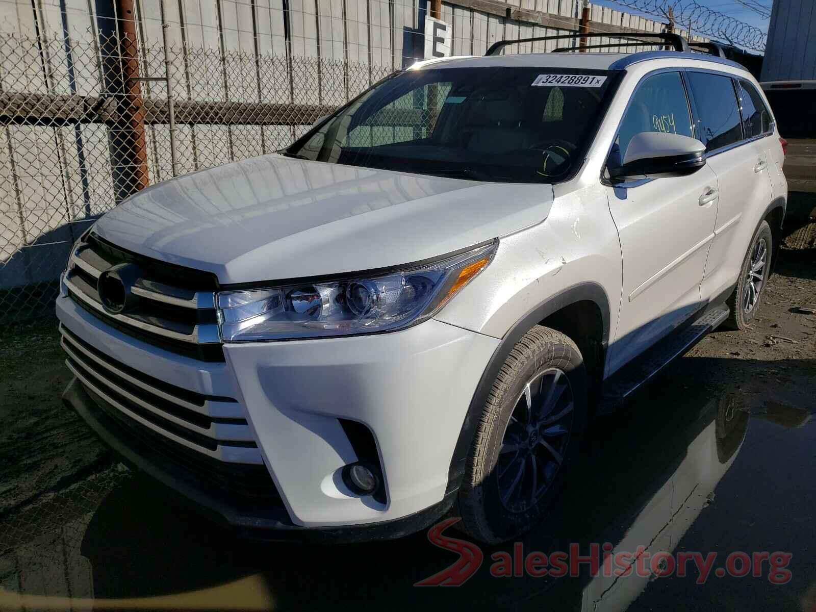 5TDJZRFH9KS601340 2019 TOYOTA HIGHLANDER