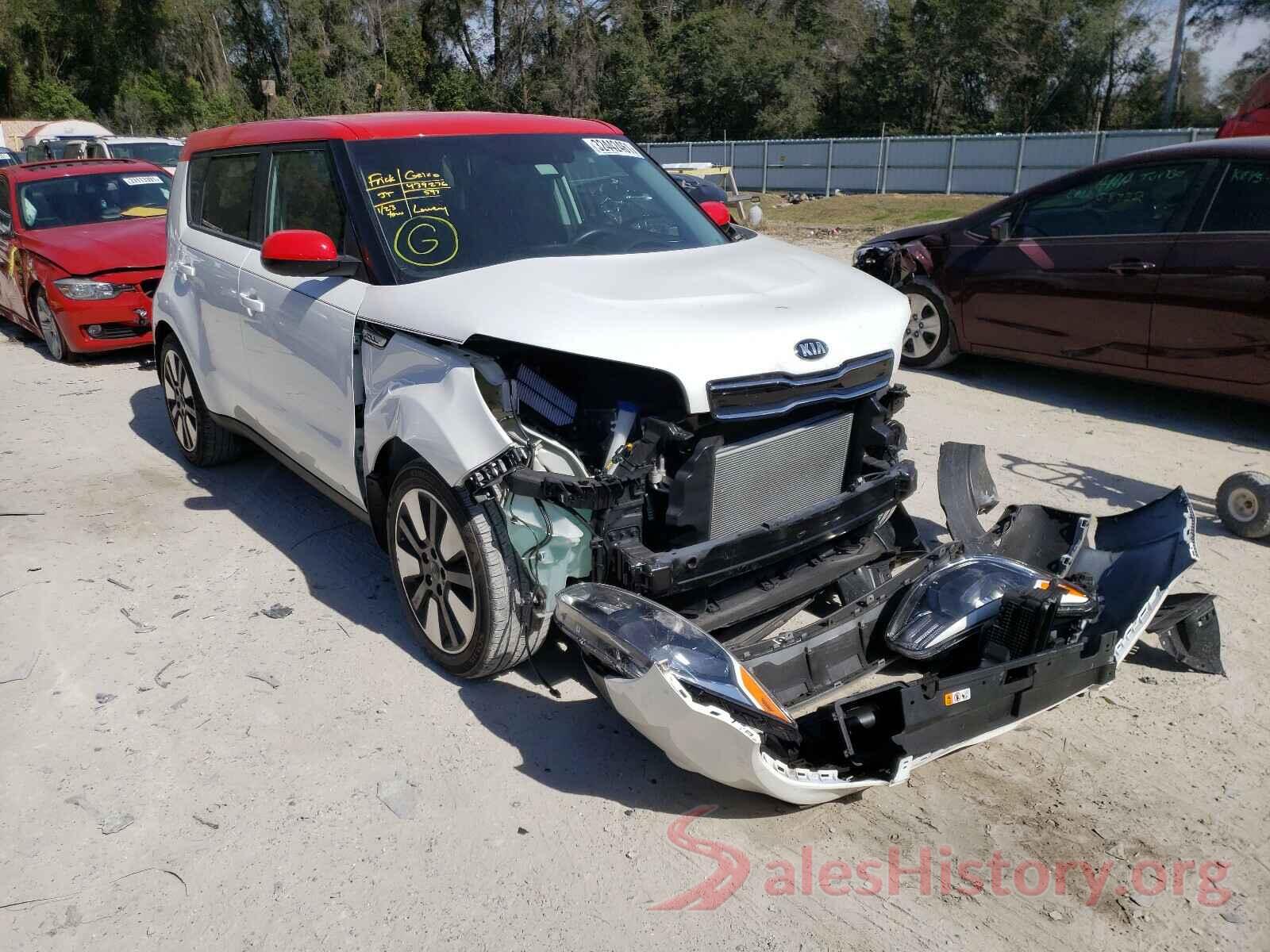 KNDJP3A55J7587090 2018 KIA SOUL