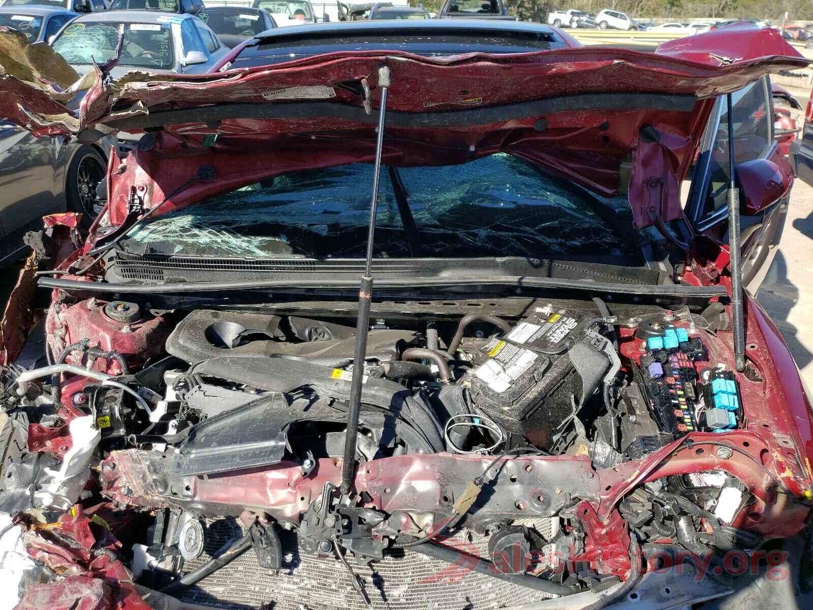 4T1B61HK9JU640426 2018 TOYOTA CAMRY