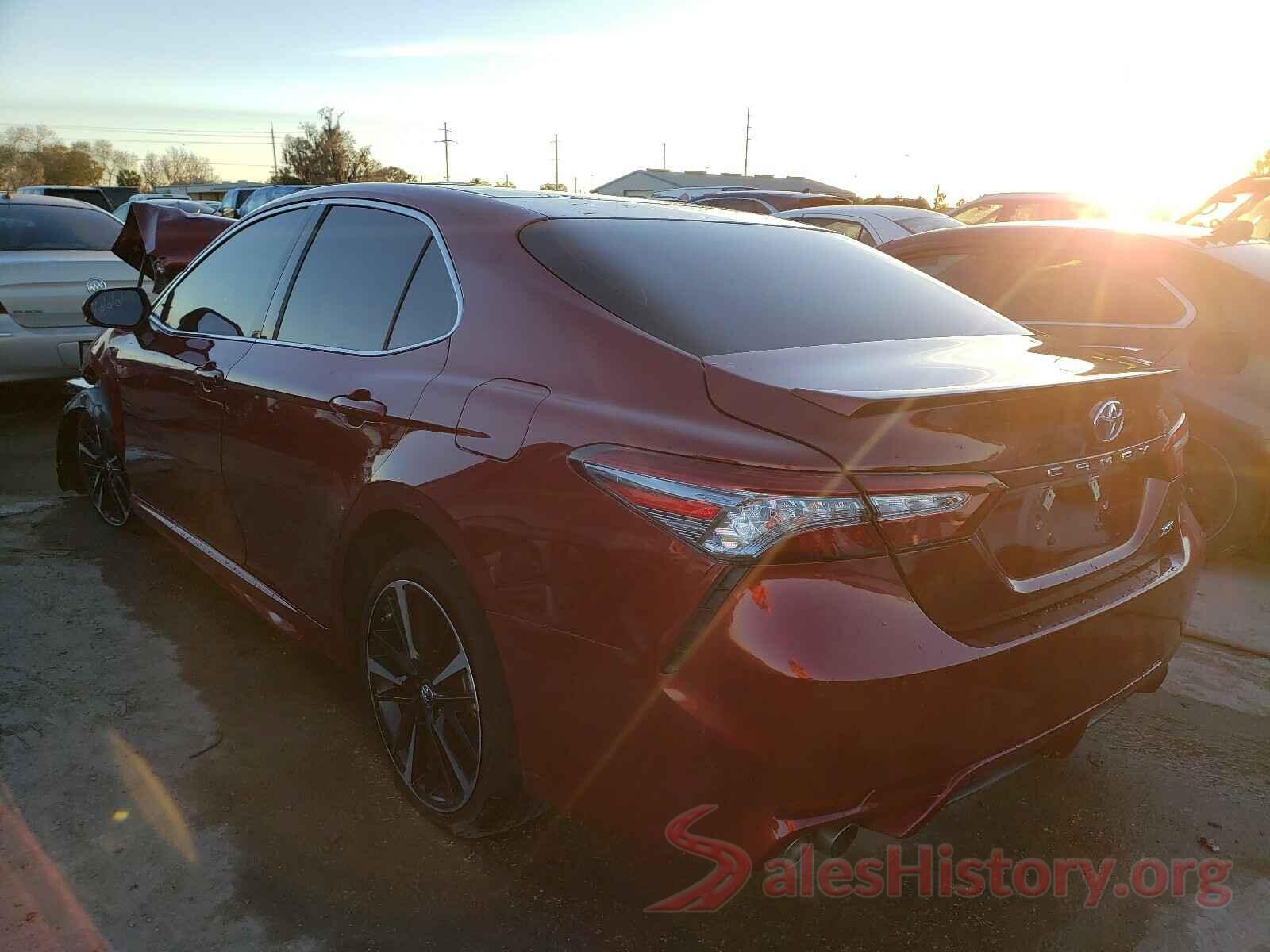 4T1B61HK9JU640426 2018 TOYOTA CAMRY