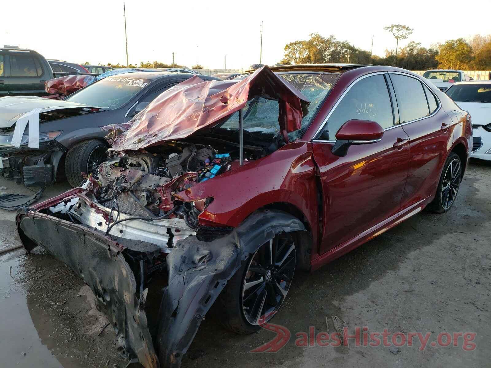 4T1B61HK9JU640426 2018 TOYOTA CAMRY