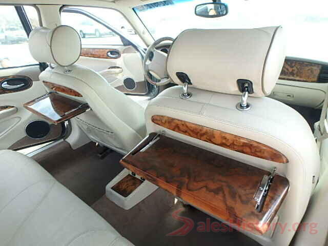 SAJDA24C22LF43046 2002 JAGUAR XJ