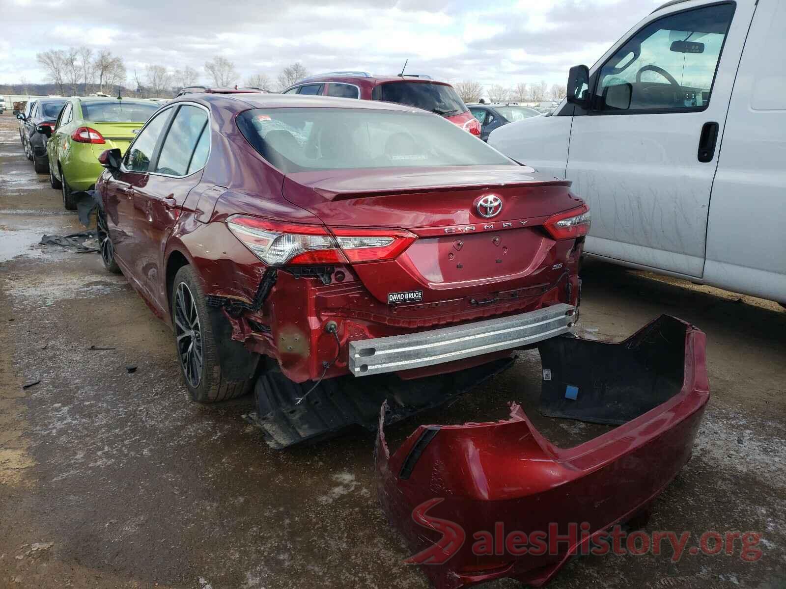 4T1B11HK7JU520221 2018 TOYOTA CAMRY