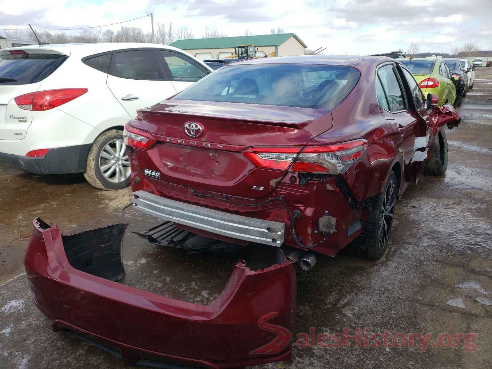 4T1B11HK7JU520221 2018 TOYOTA CAMRY