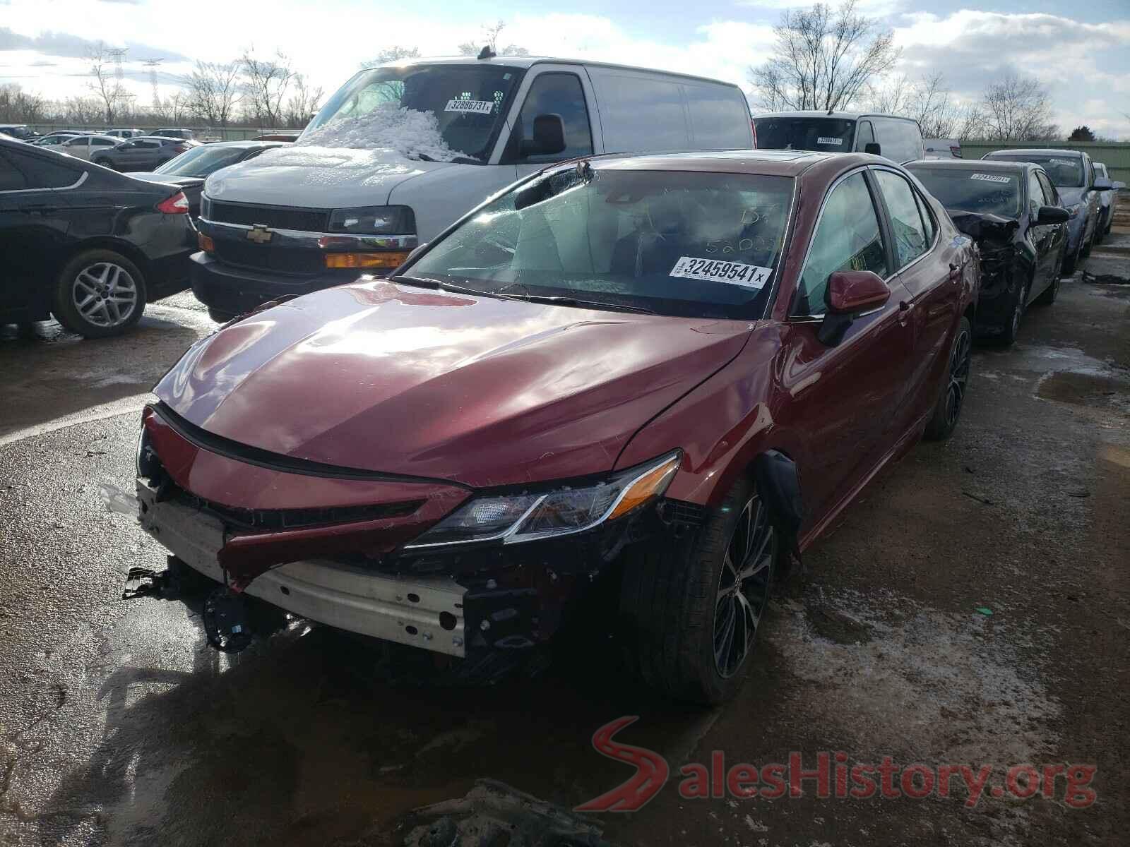 4T1B11HK7JU520221 2018 TOYOTA CAMRY