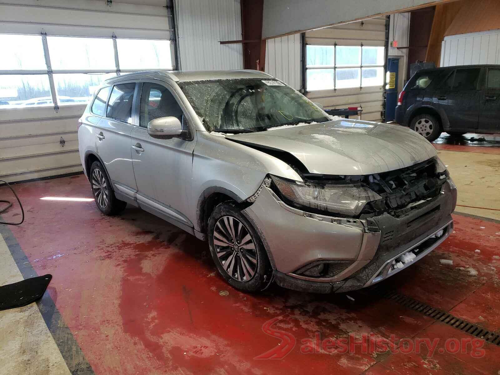 JA4AD3A36LZ028270 2020 MITSUBISHI OUTLANDER