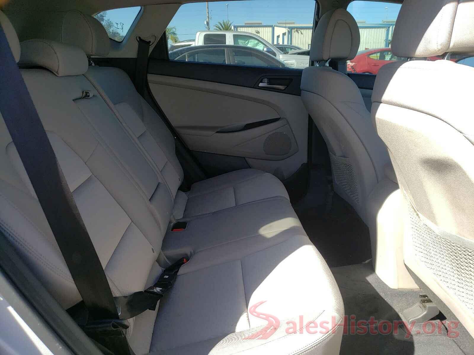 KM8J33A42HU305871 2017 HYUNDAI TUCSON