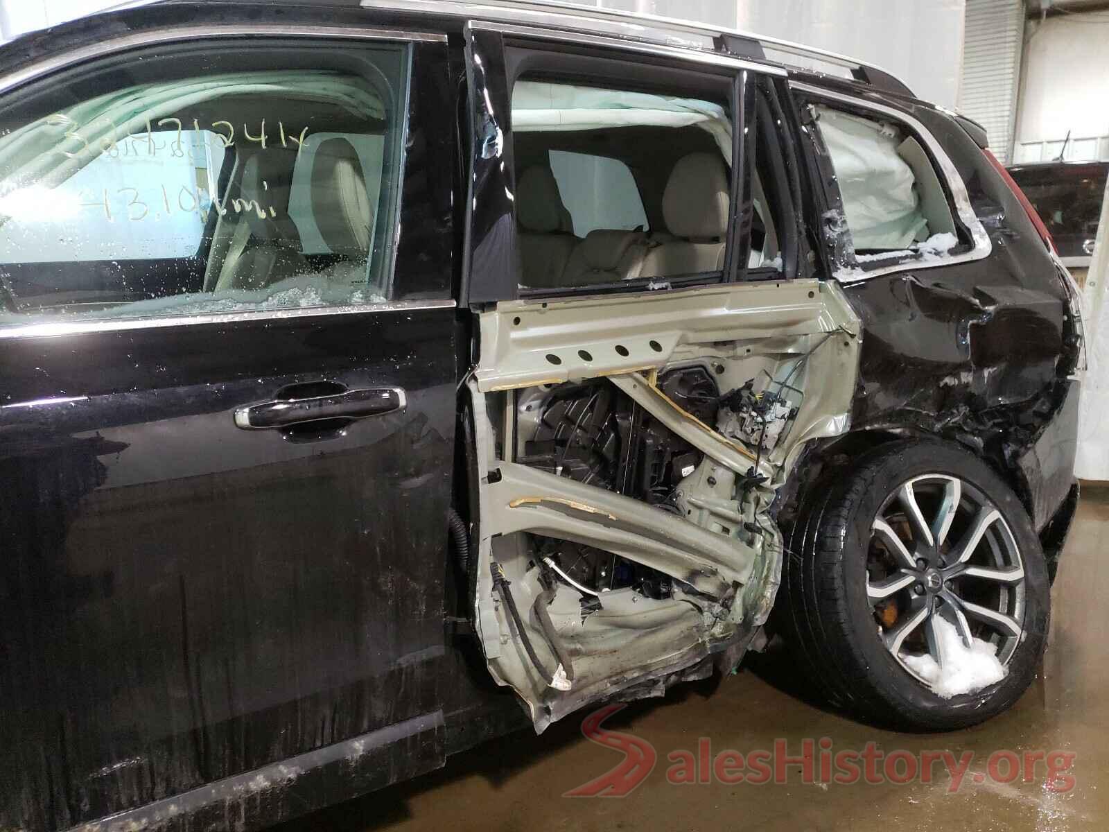 YV4102PK7K1425751 2019 VOLVO XC90