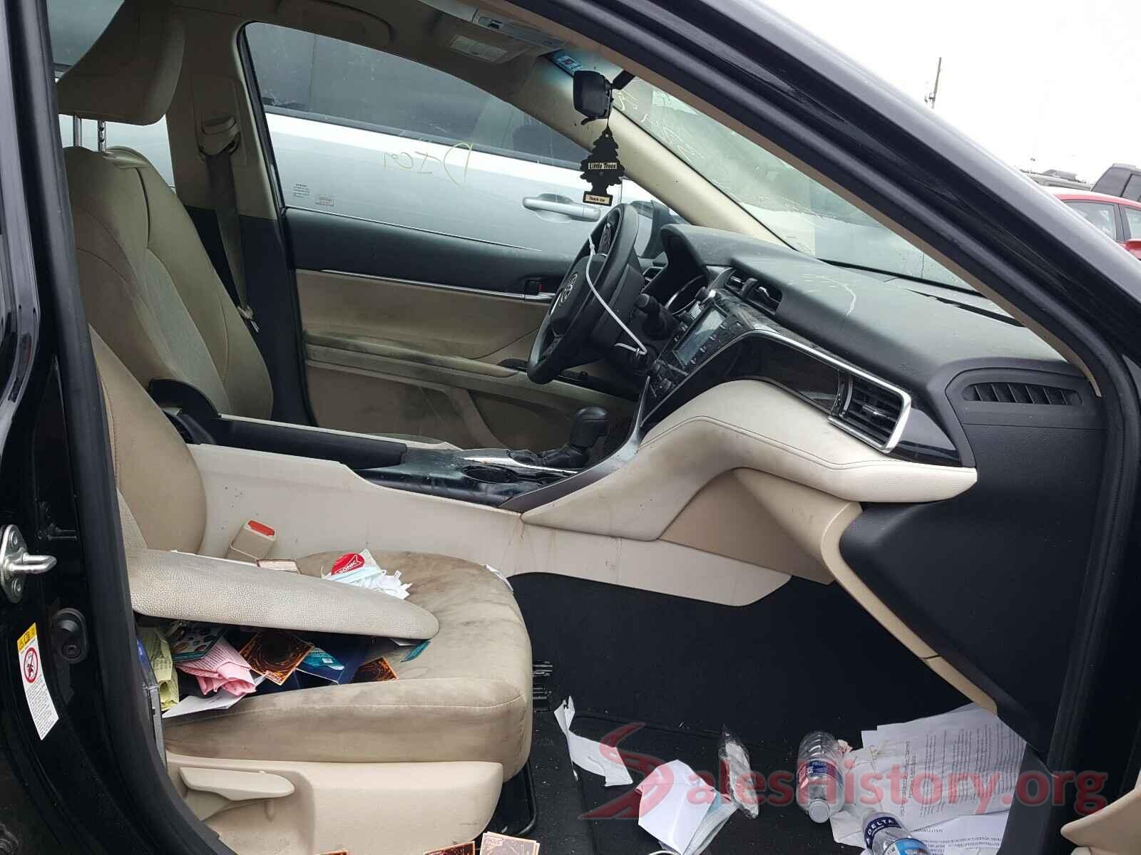 4T1B11HK8JU088058 2018 TOYOTA CAMRY