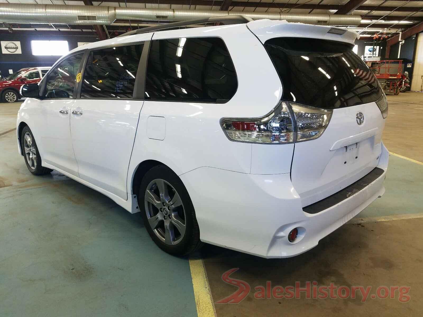 5TDXZ3DC5KS985678 2019 TOYOTA SIENNA