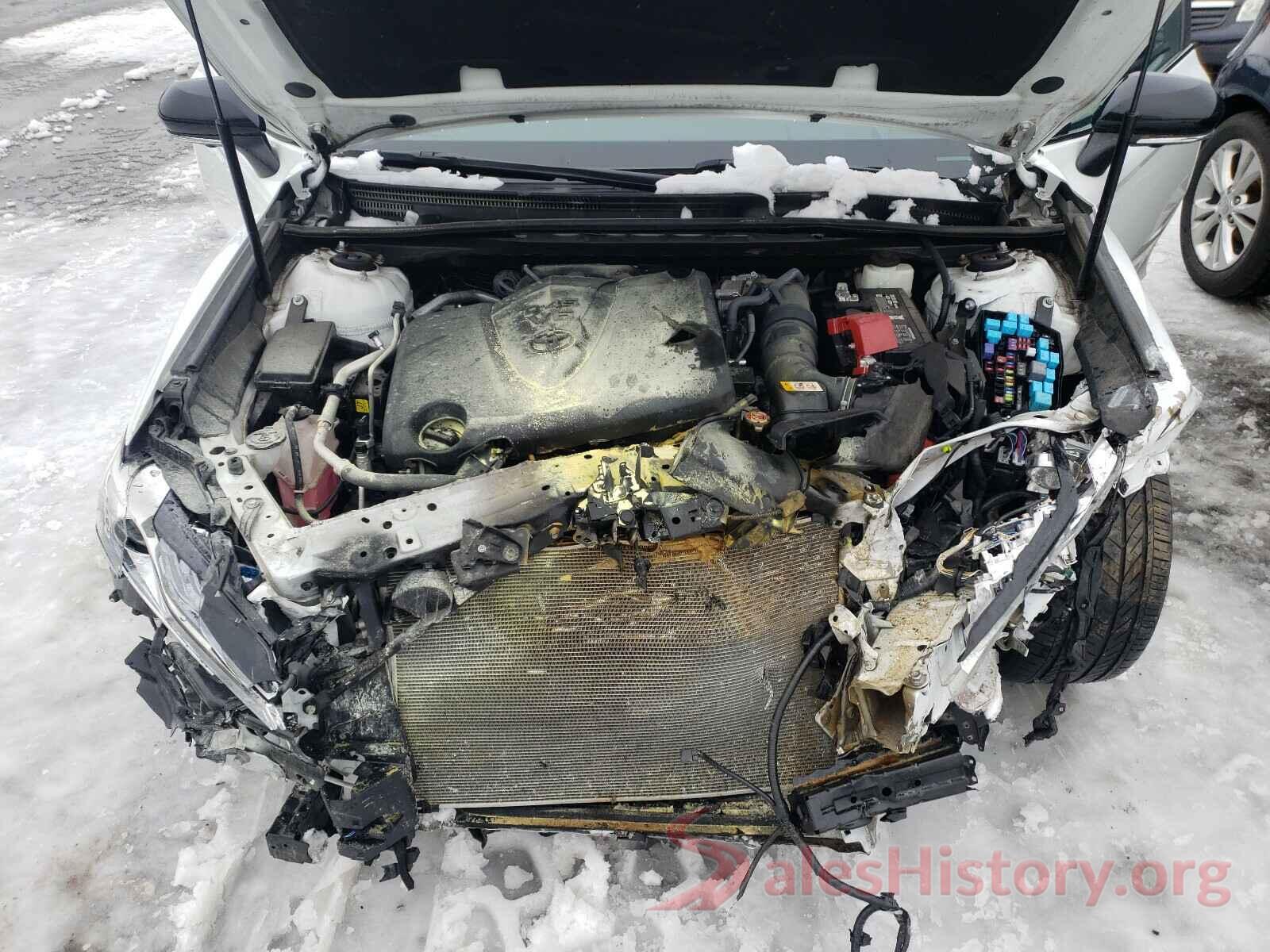 4T1BZ1HK0JU014092 2018 TOYOTA CAMRY