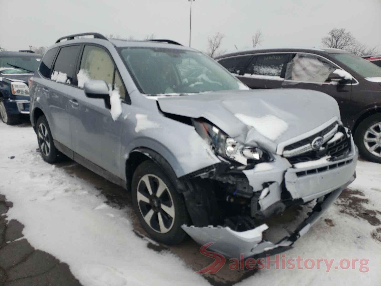 JF2SJAGC1JH460557 2018 SUBARU FORESTER