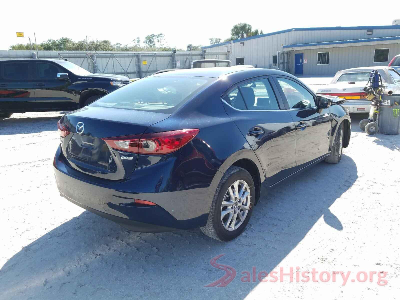 3MZBN1U77JM187465 2018 MAZDA 3