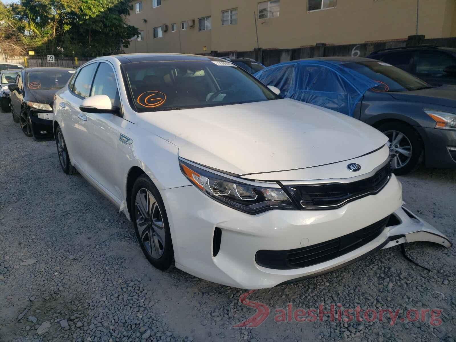 KNAGU4LC4H5005018 2017 KIA OPTIMA