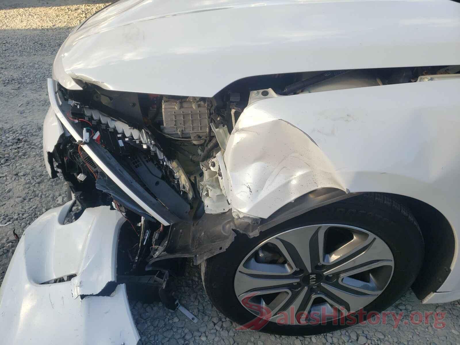 KNAGU4LC4H5005018 2017 KIA OPTIMA