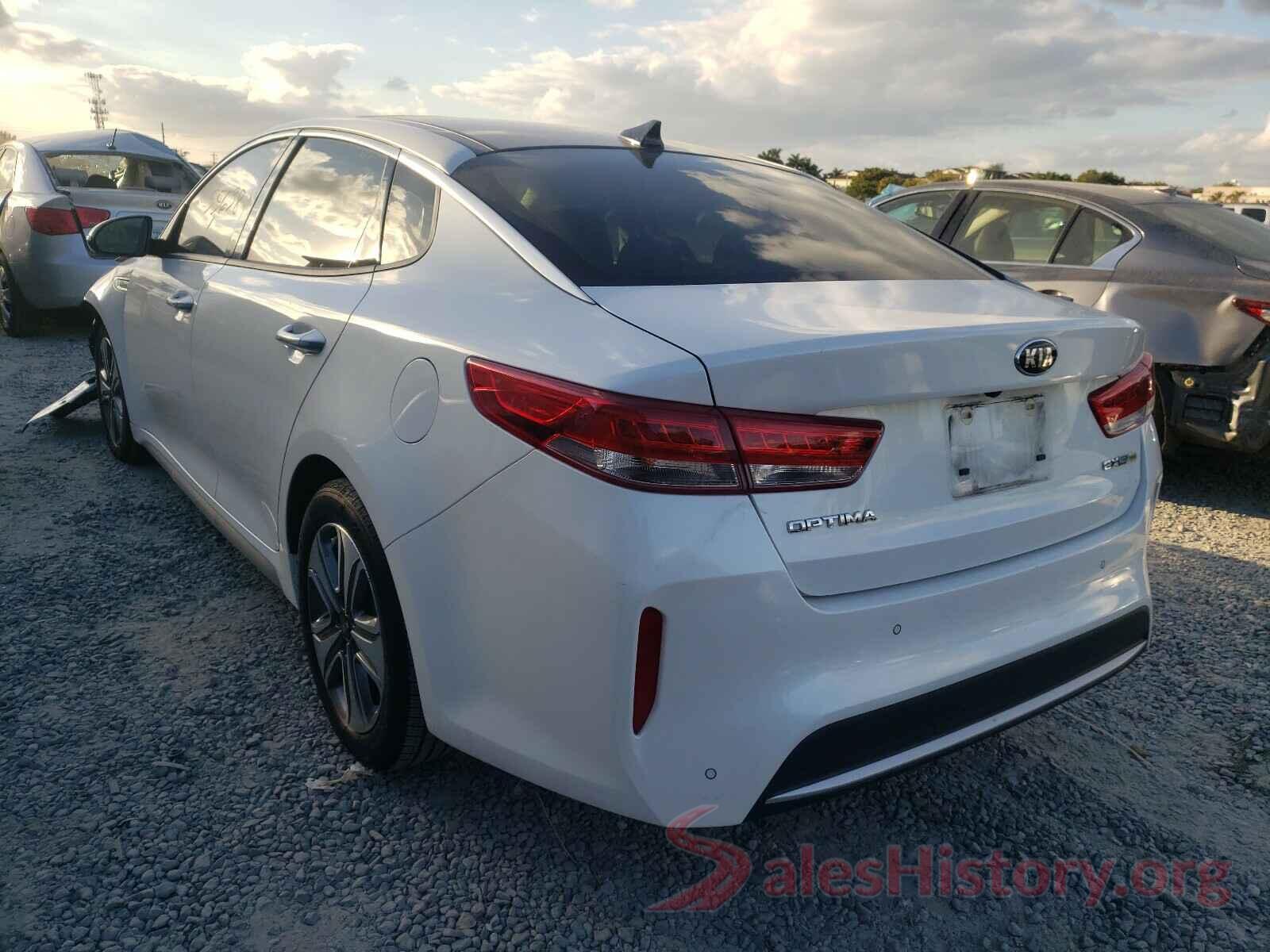 KNAGU4LC4H5005018 2017 KIA OPTIMA