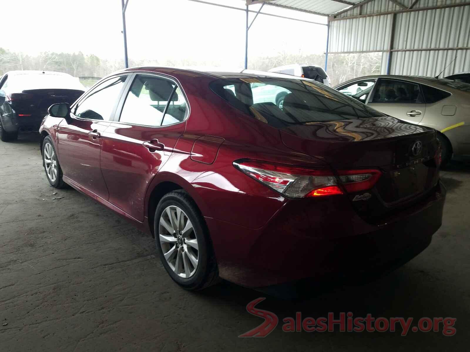 4T1B11HK4JU527319 2018 TOYOTA CAMRY