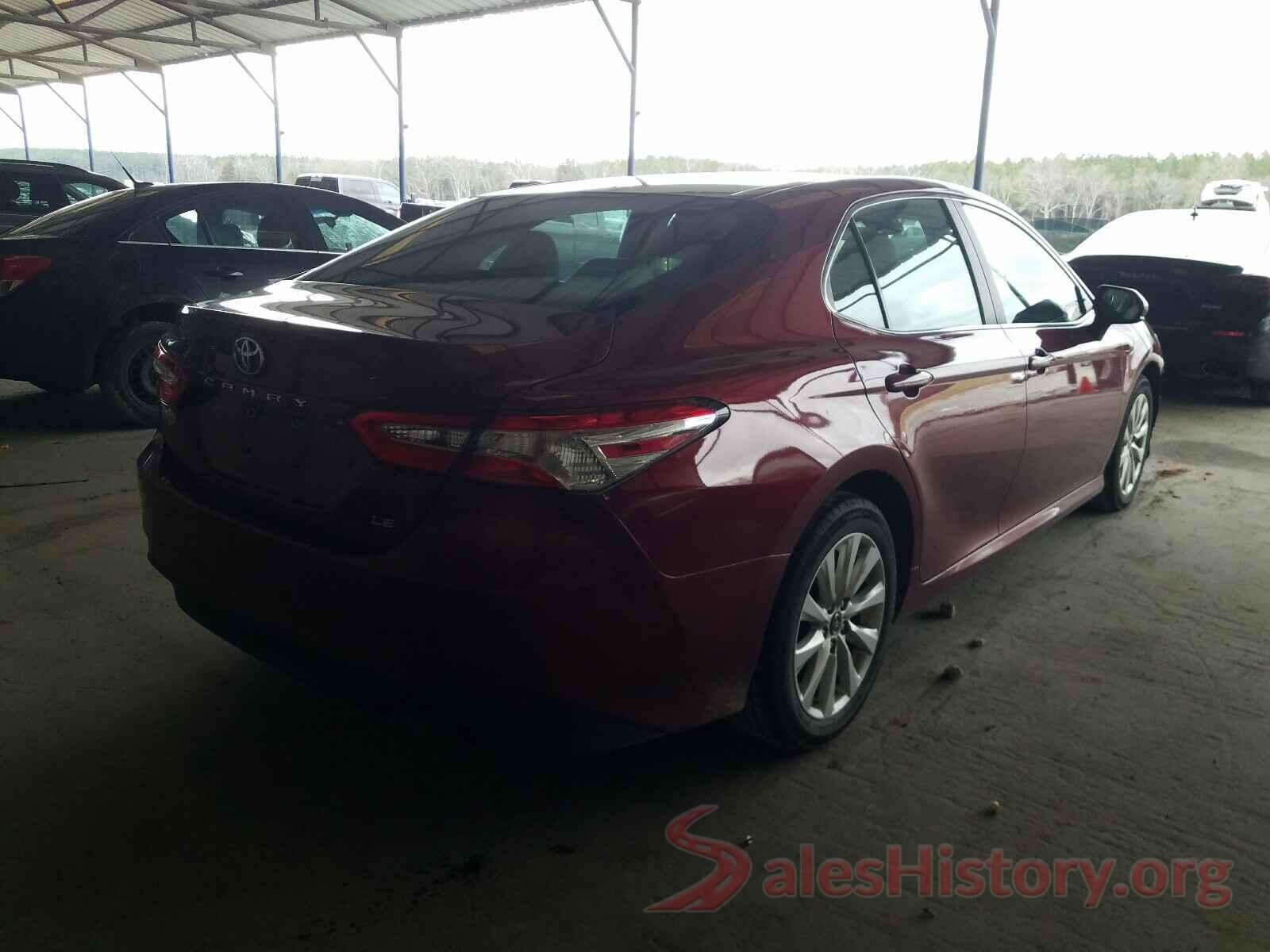 4T1B11HK4JU527319 2018 TOYOTA CAMRY