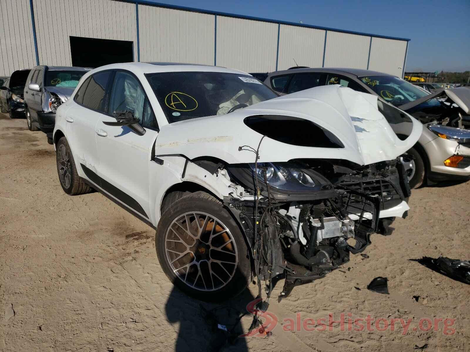 WP1AA2A54HLB02613 2017 PORSCHE MACAN