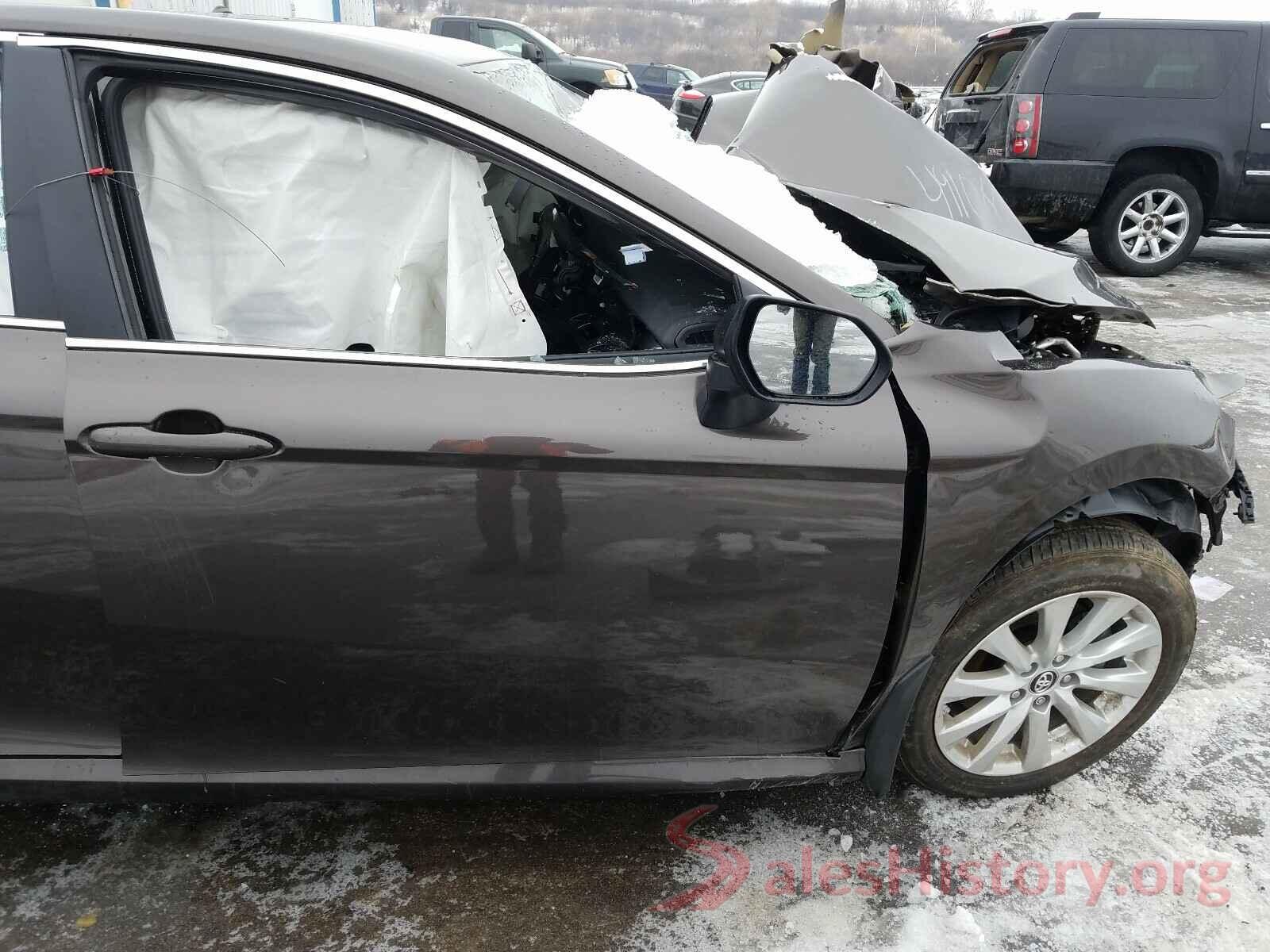 4T1B11HK4KU811728 2019 TOYOTA CAMRY