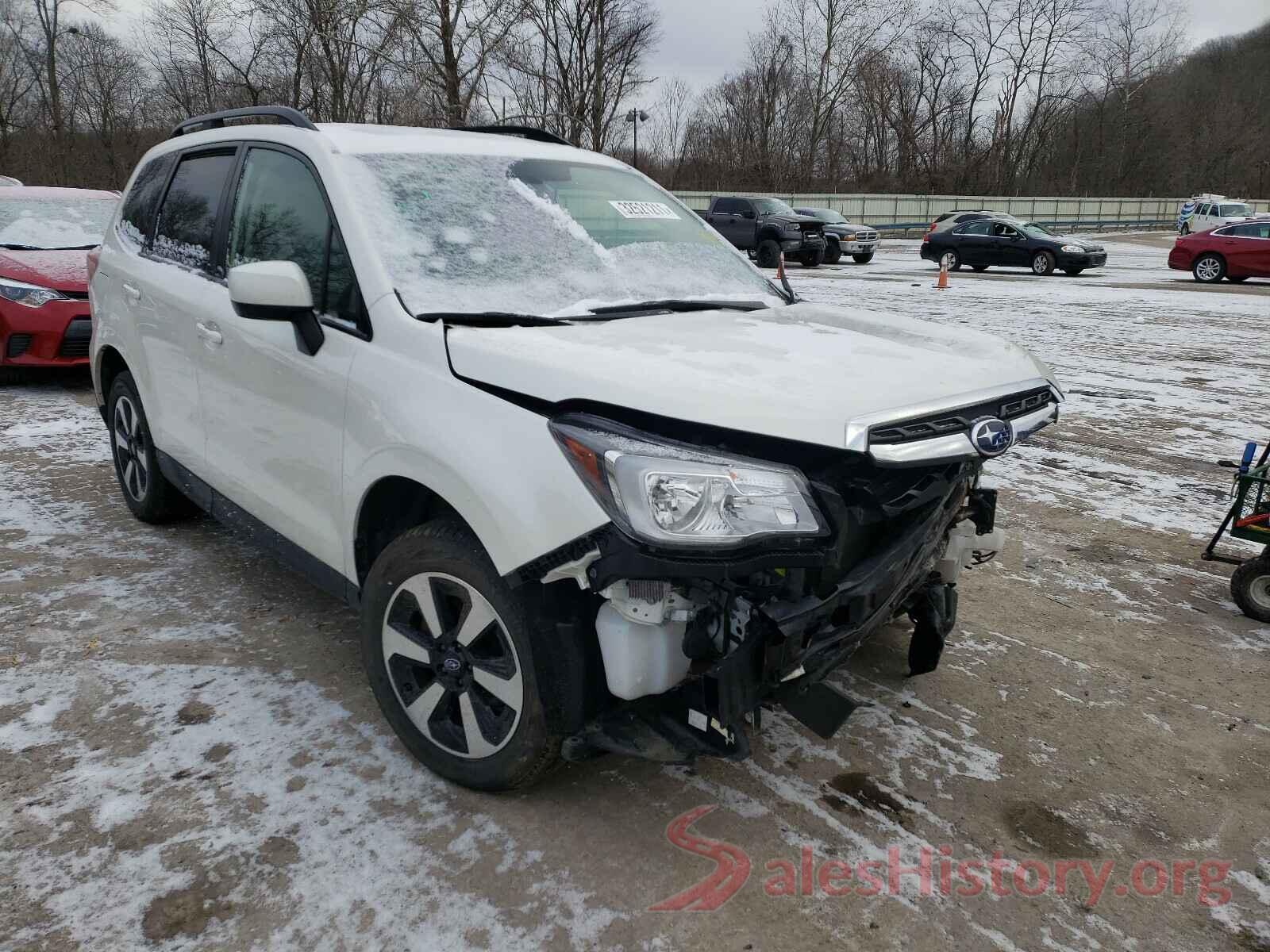 JF2SJAEC3JG578926 2018 SUBARU FORESTER