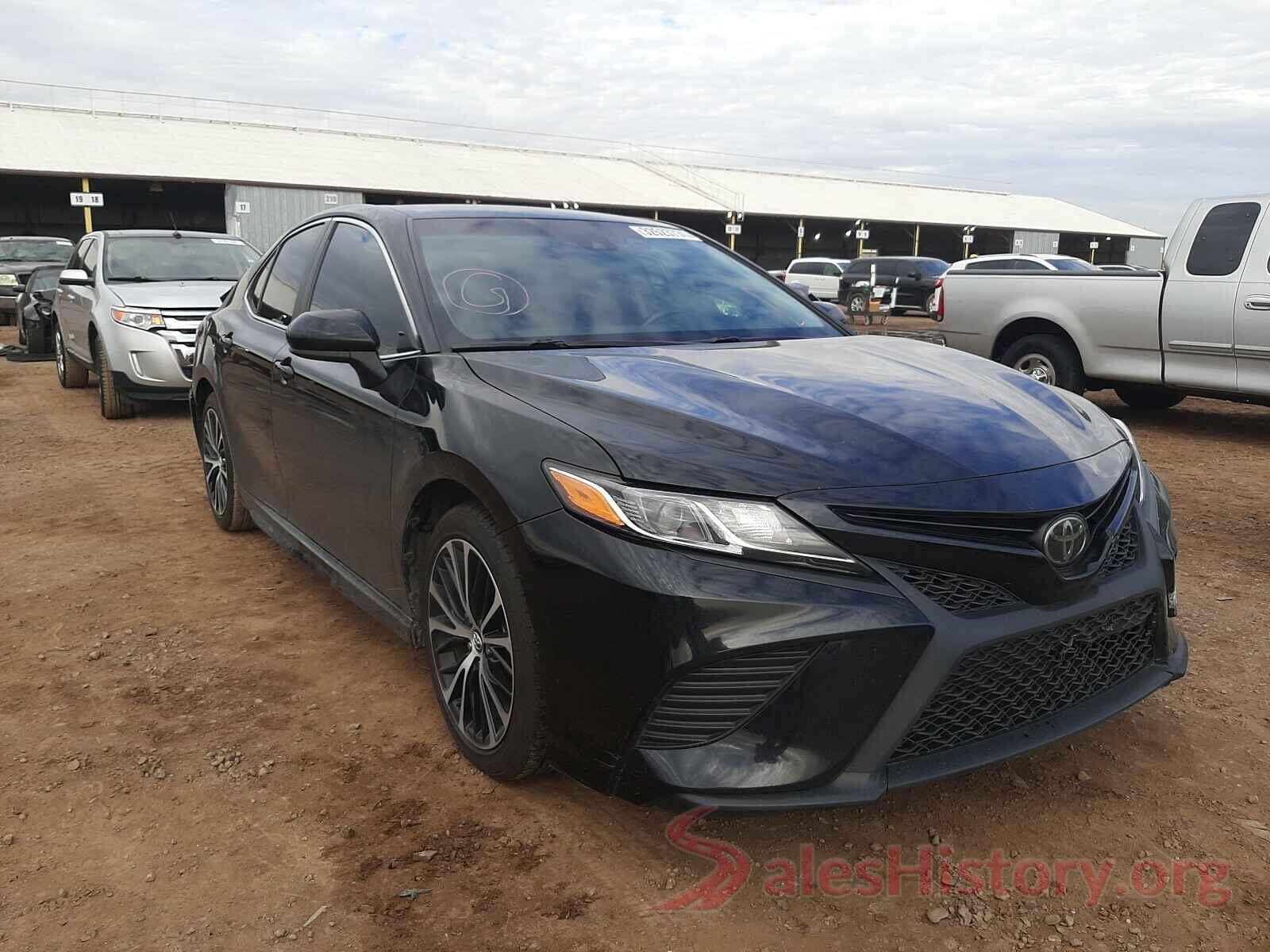 4T1B11HK3KU756978 2019 TOYOTA CAMRY