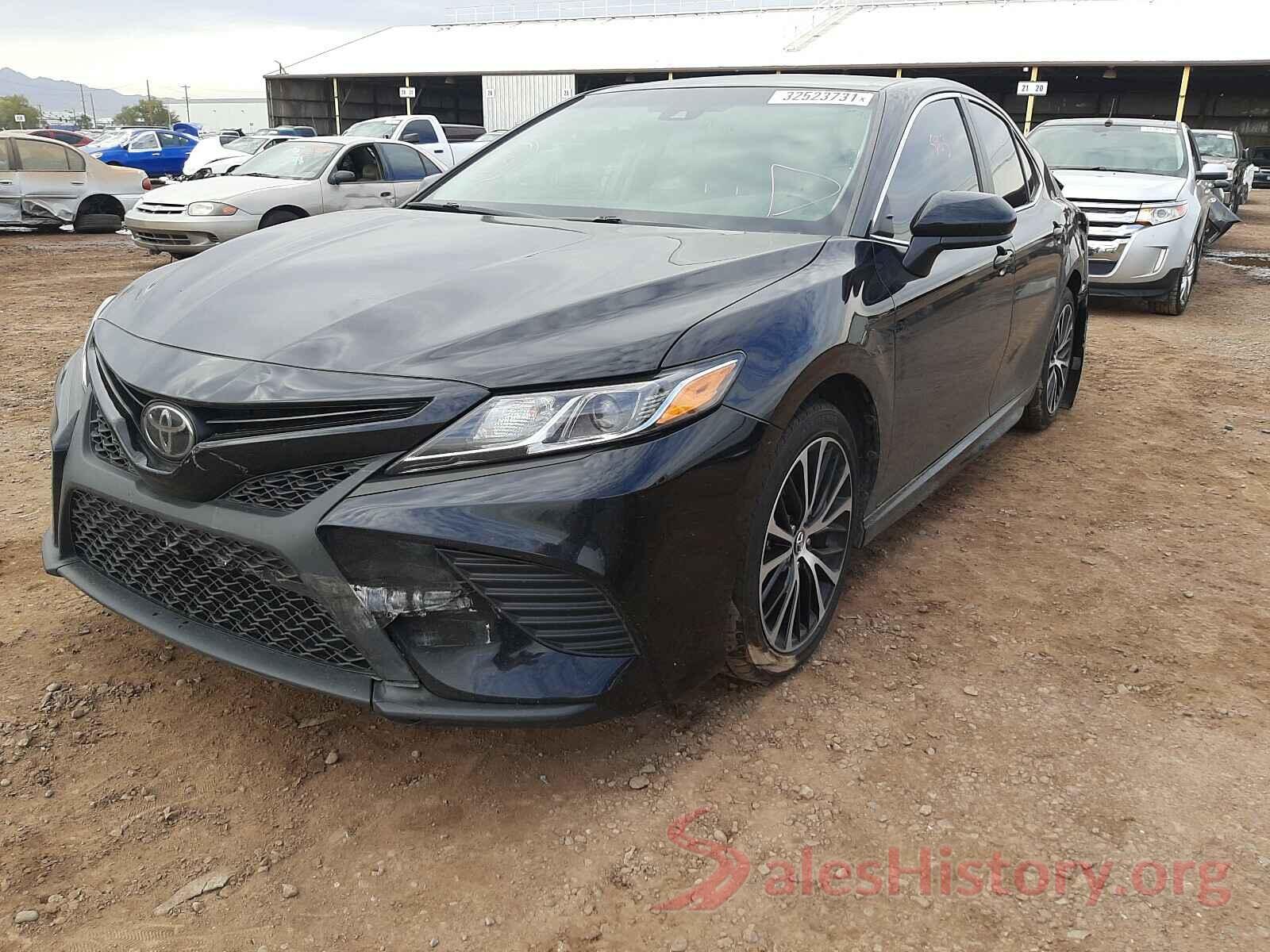 4T1B11HK3KU756978 2019 TOYOTA CAMRY