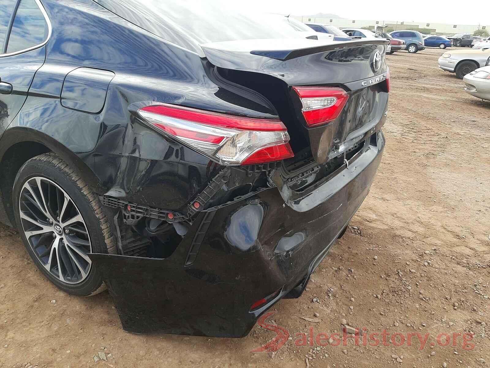 4T1B11HK3KU756978 2019 TOYOTA CAMRY