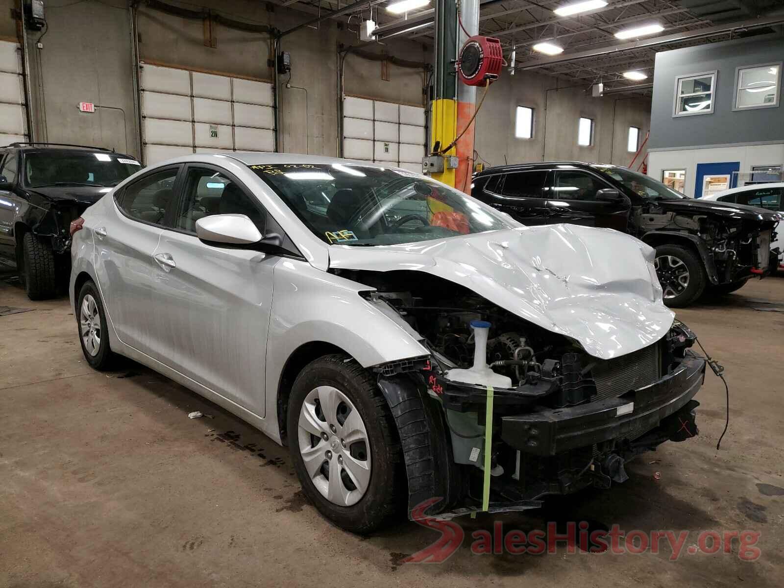 5NPDH4AE7GH729735 2016 HYUNDAI ELANTRA