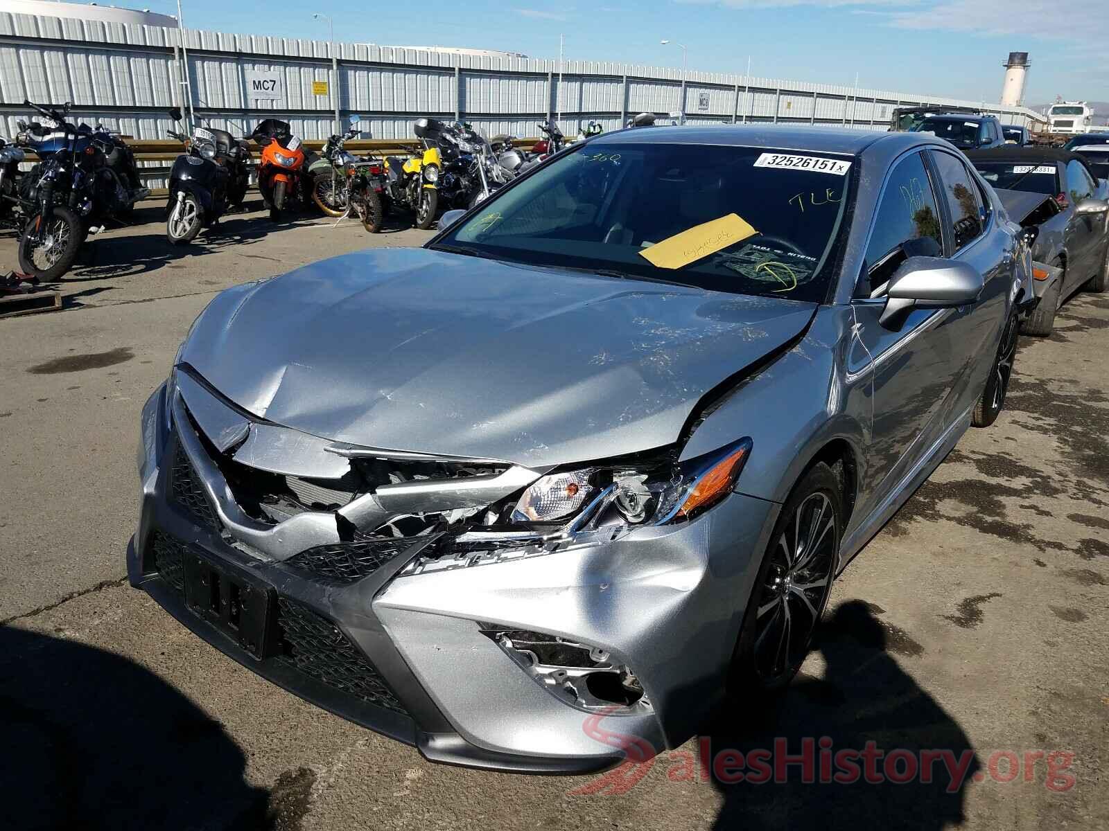 4T1G11AK9LU352018 2020 TOYOTA CAMRY