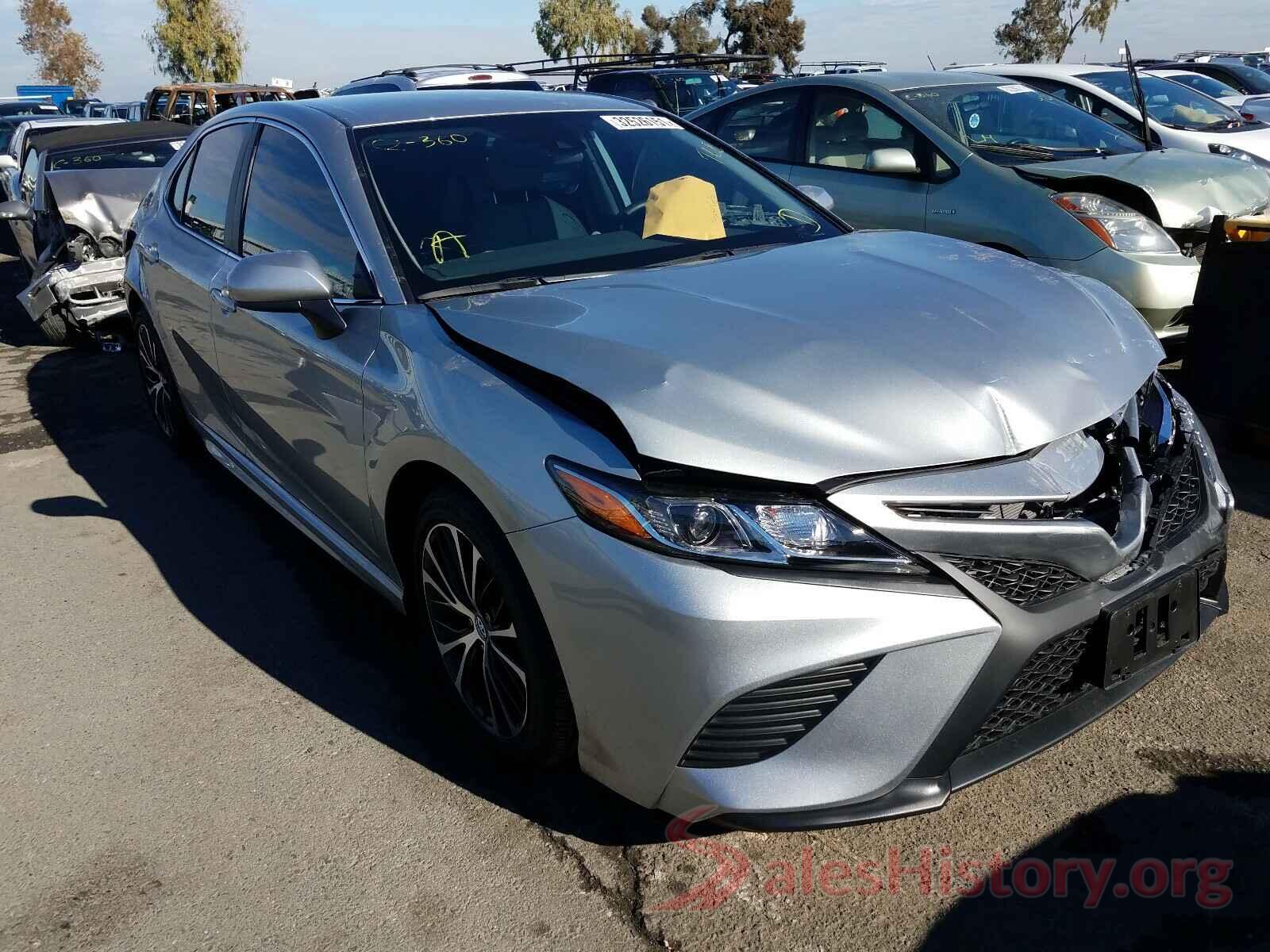 4T1G11AK9LU352018 2020 TOYOTA CAMRY