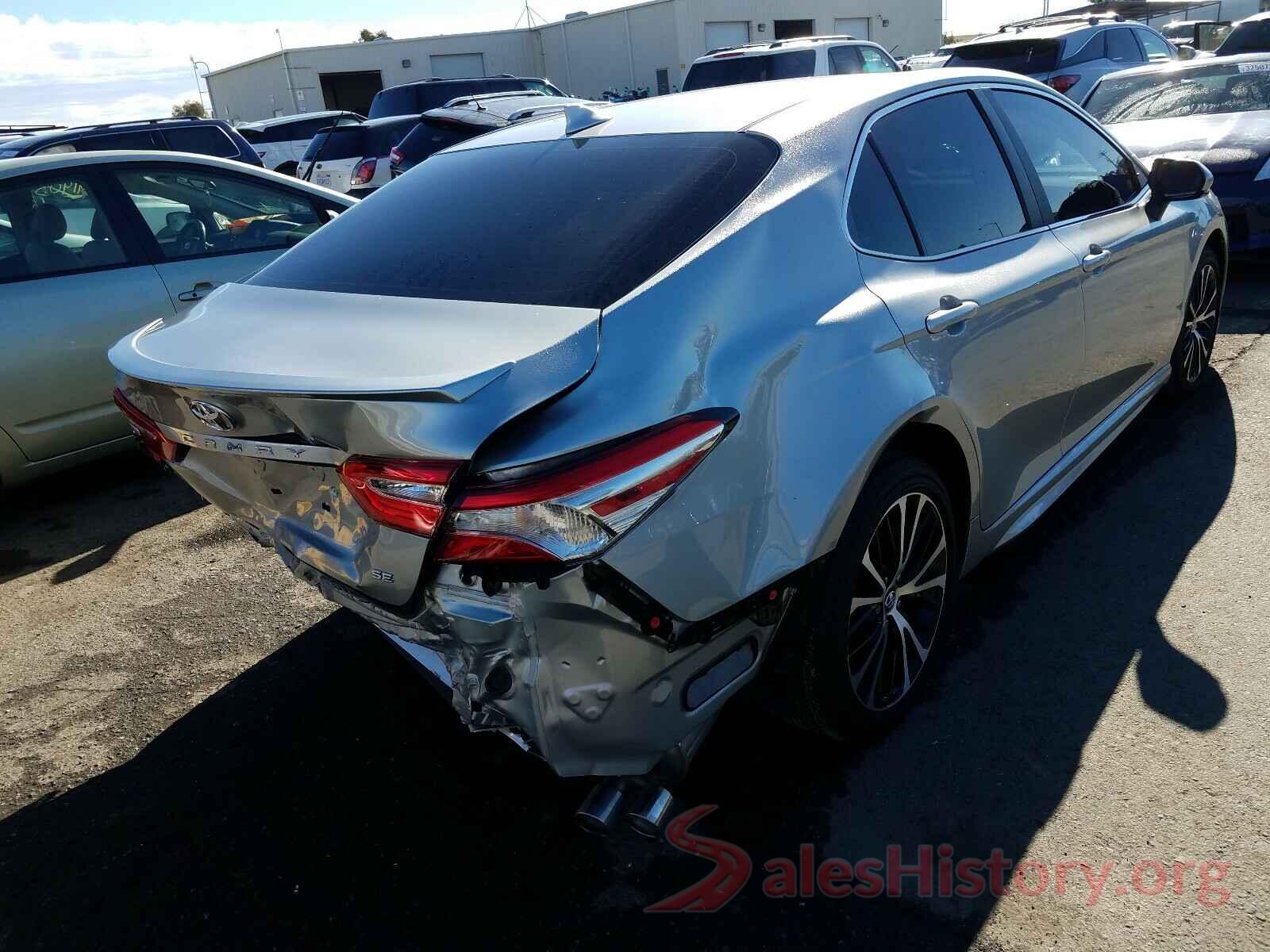 4T1G11AK9LU352018 2020 TOYOTA CAMRY