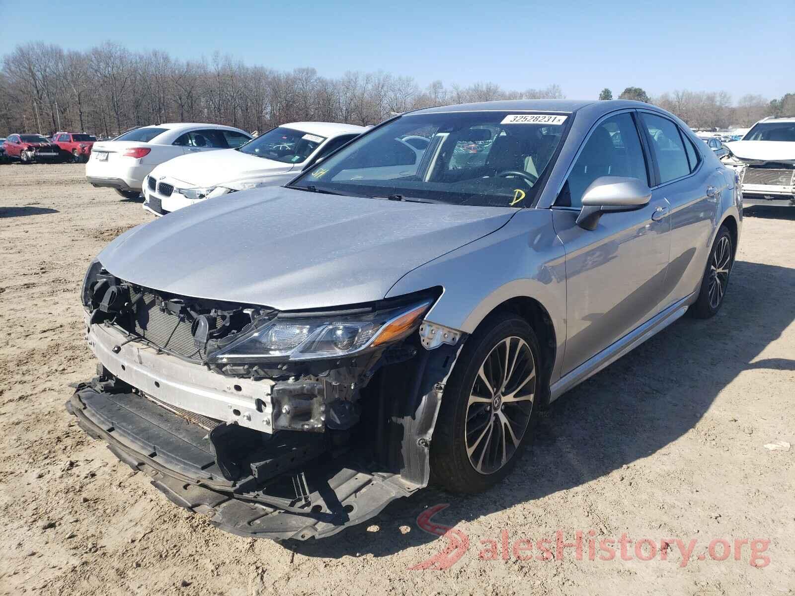 4T1B11HK9JU097383 2018 TOYOTA CAMRY