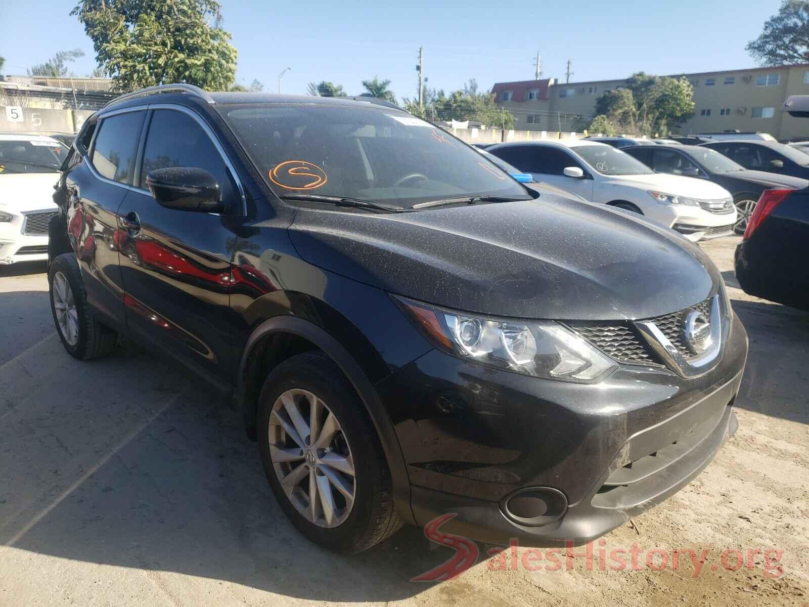 JN1BJ1CP0JW101304 2018 NISSAN ROGUE