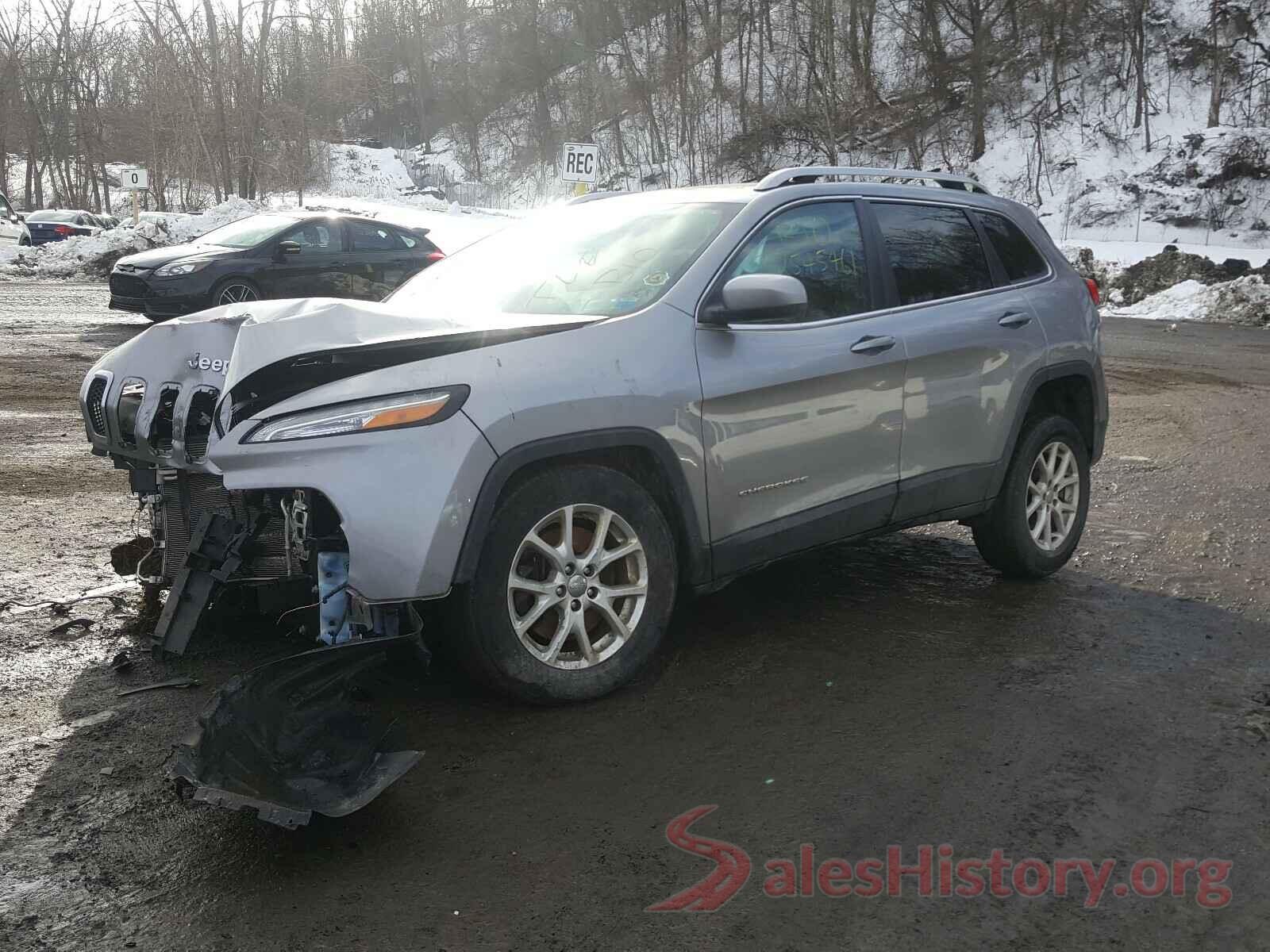 1C4PJMCSXHW647806 2017 JEEP CHEROKEE