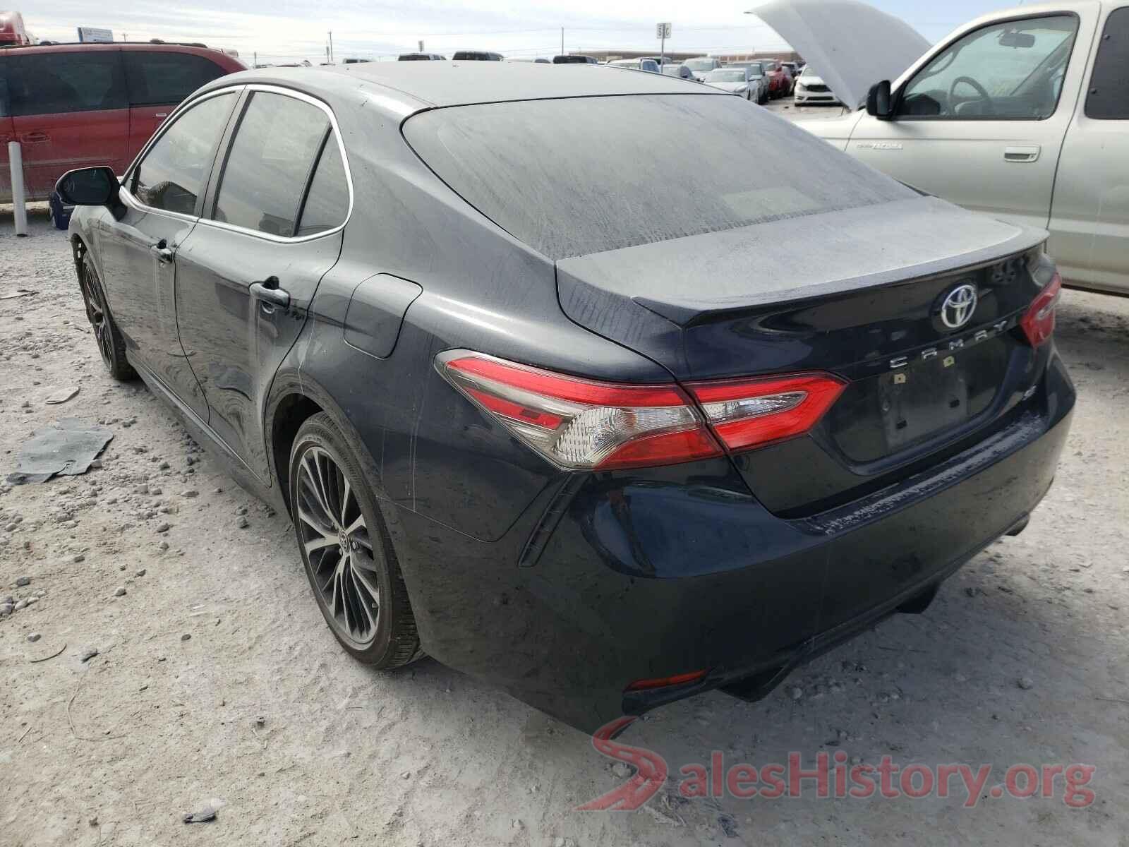 JTNB11HK8J3013687 2018 TOYOTA CAMRY