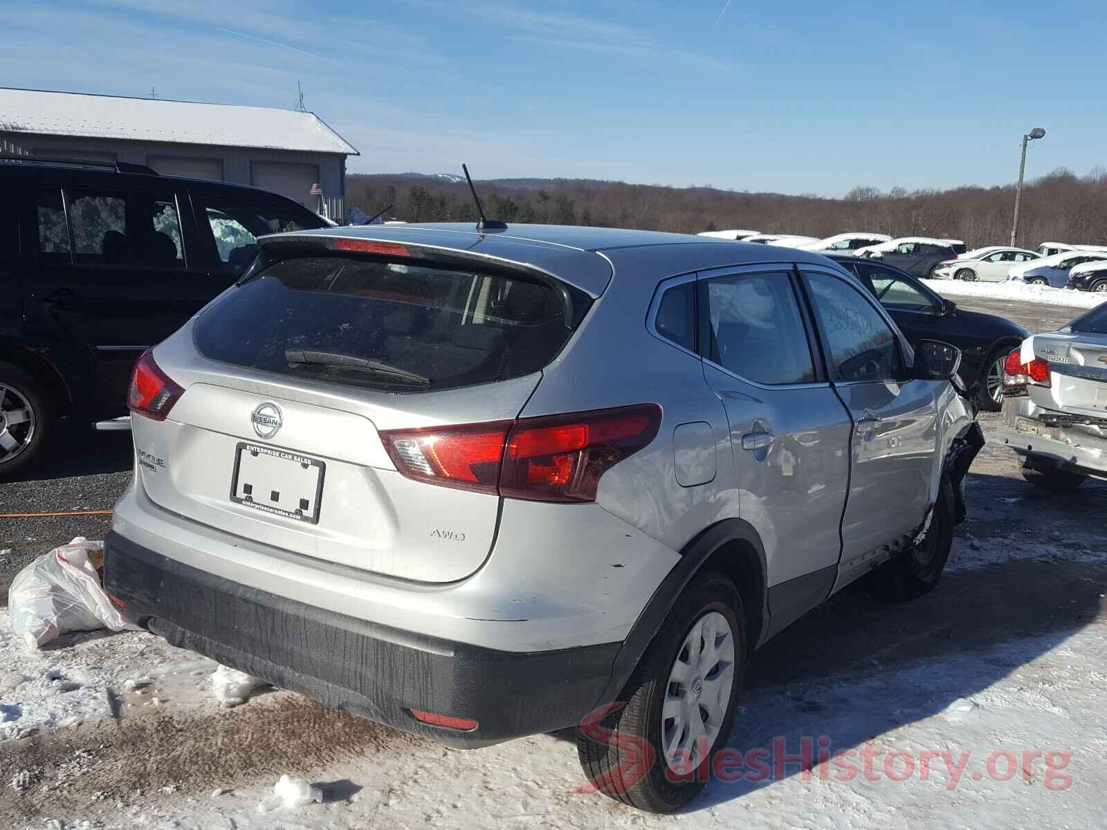 JN1BJ1CR9JW251123 2018 NISSAN ROGUE