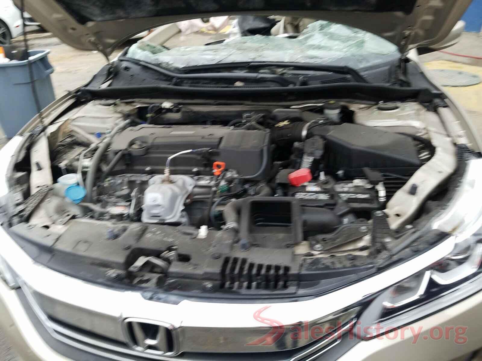 1HGCR2F30HA306946 2017 HONDA ACCORD