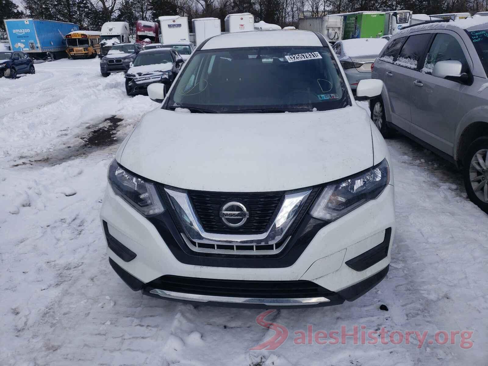 KNMAT2MT3JP588125 2018 NISSAN ROGUE