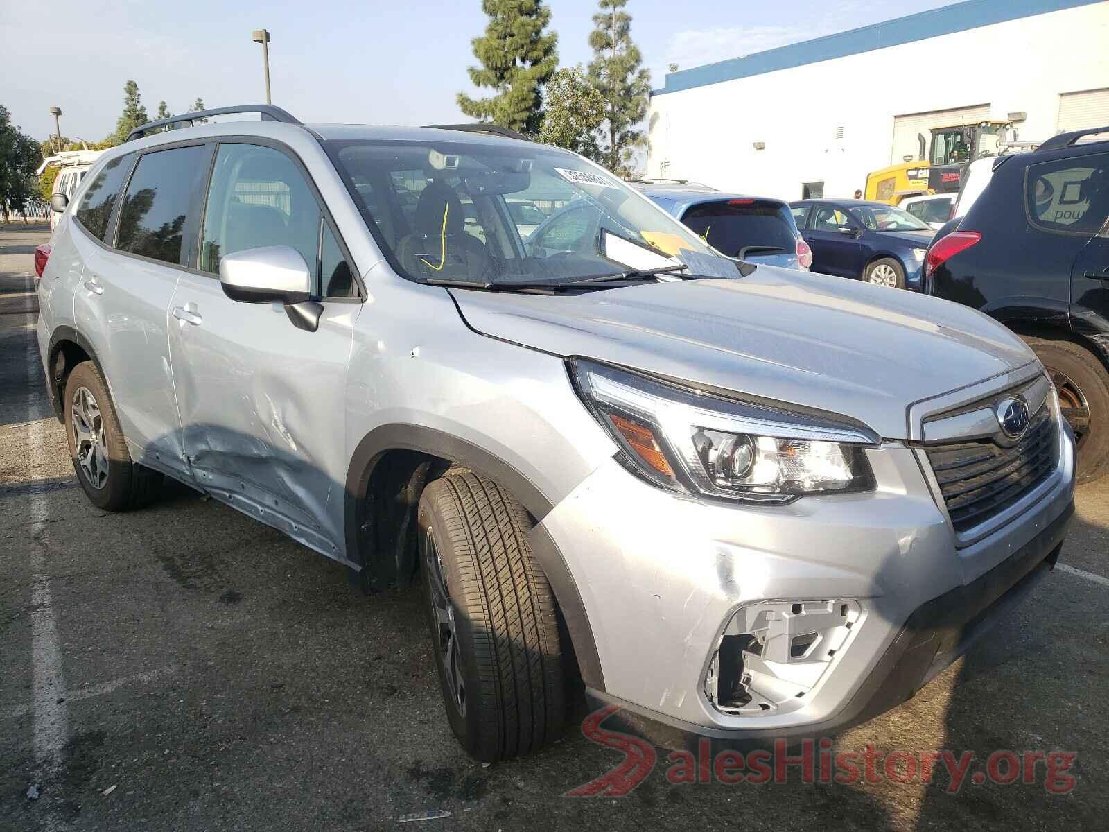 JF2SKAJC2LH596026 2020 SUBARU FORESTER