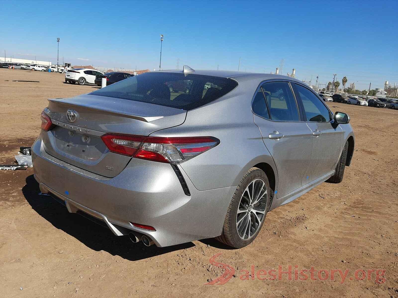 4T1B11HK3KU213243 2019 TOYOTA CAMRY