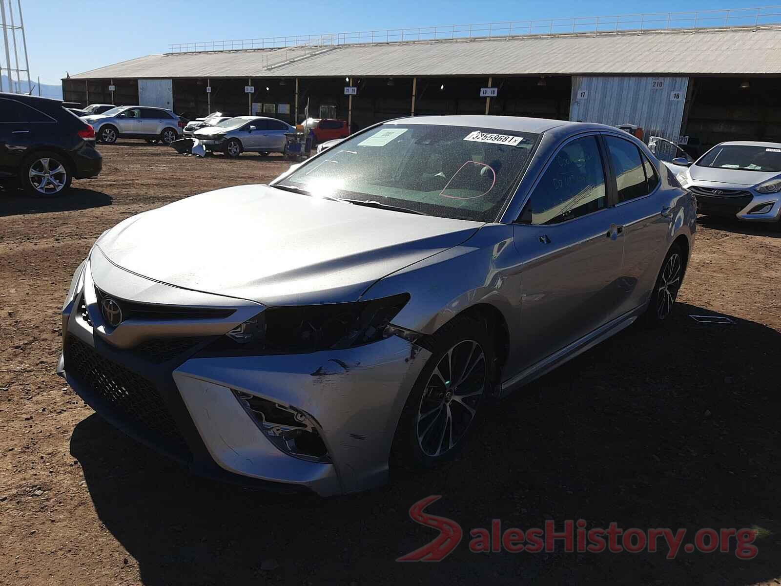 4T1B11HK3KU213243 2019 TOYOTA CAMRY