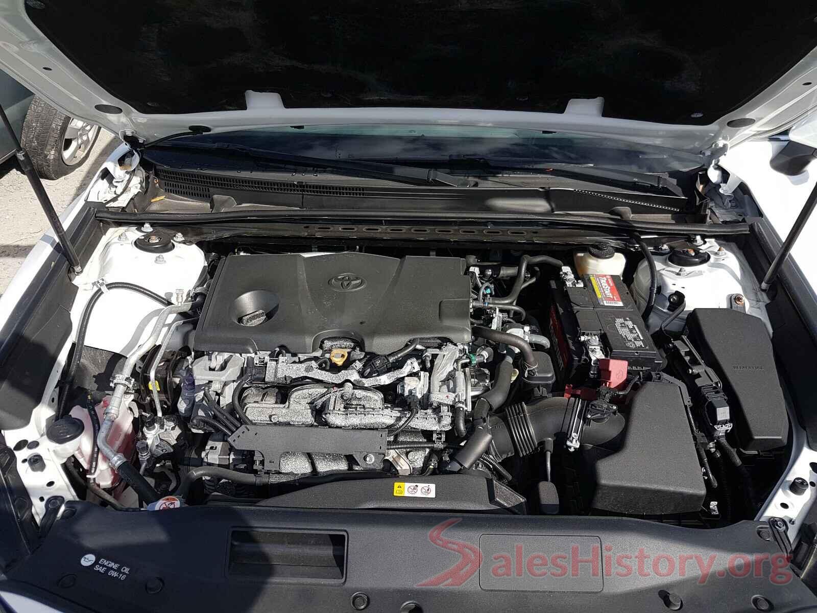 4T1B11HK9JU560087 2018 TOYOTA CAMRY