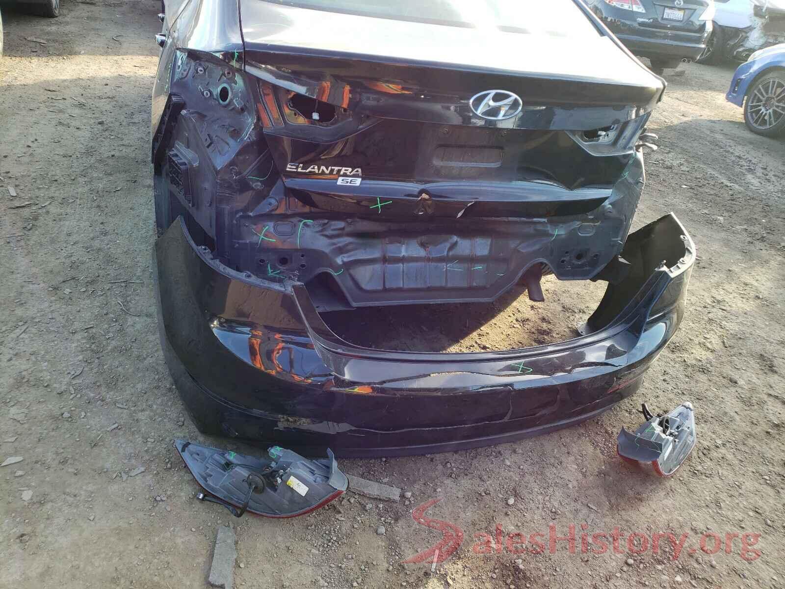 5NPD74LF6JH320819 2018 HYUNDAI ELANTRA